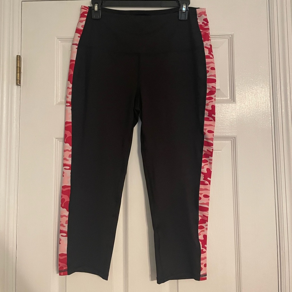 Ruby Ribbon Workout Capri